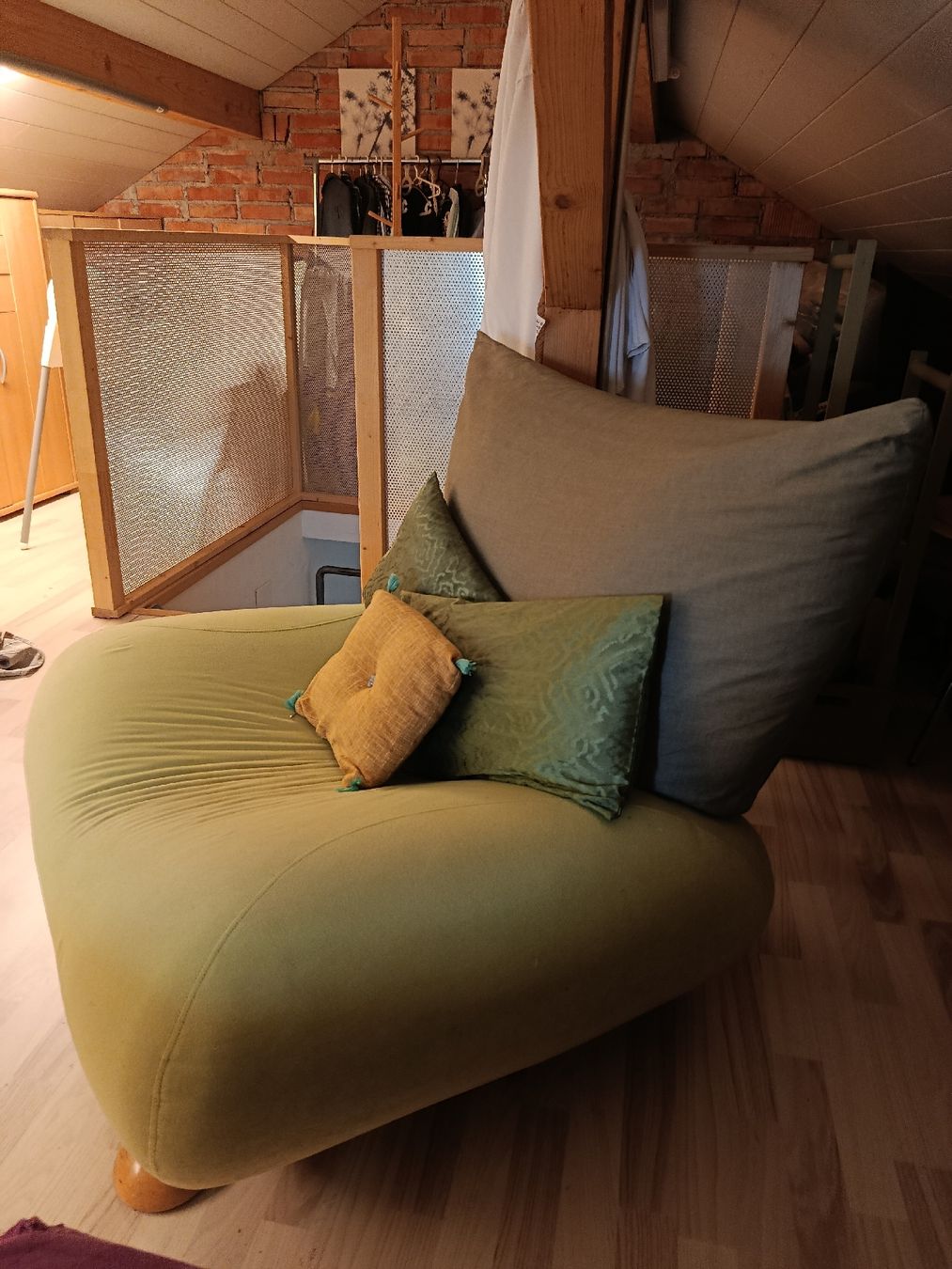 Divani: bequemes Sofa  – Usato da Lachen SZ venduto da SanBek