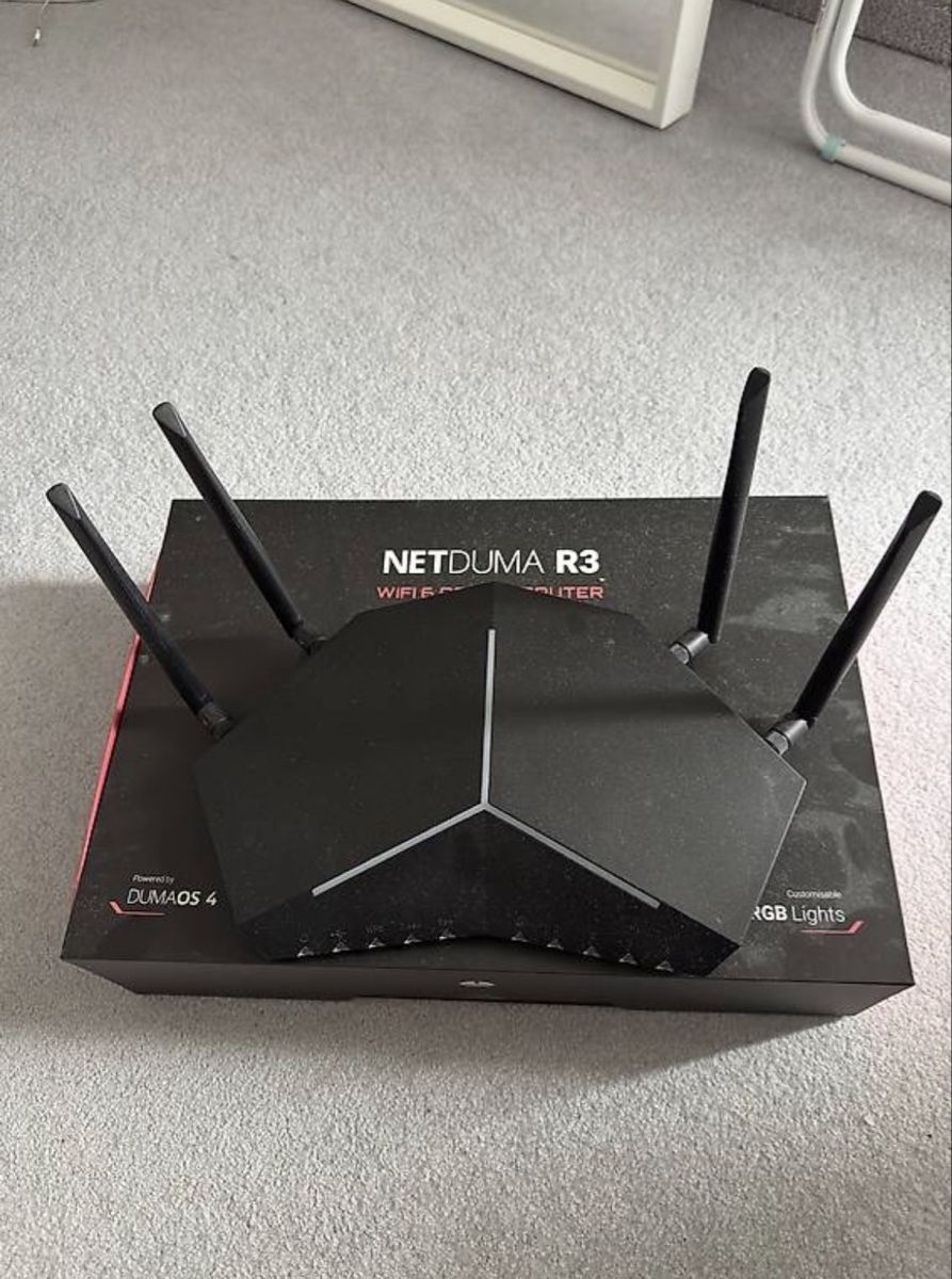 Modems & Router: Netduma R3 Gaming Router – Gebraucht aus Freidorf TG von eti_brx7