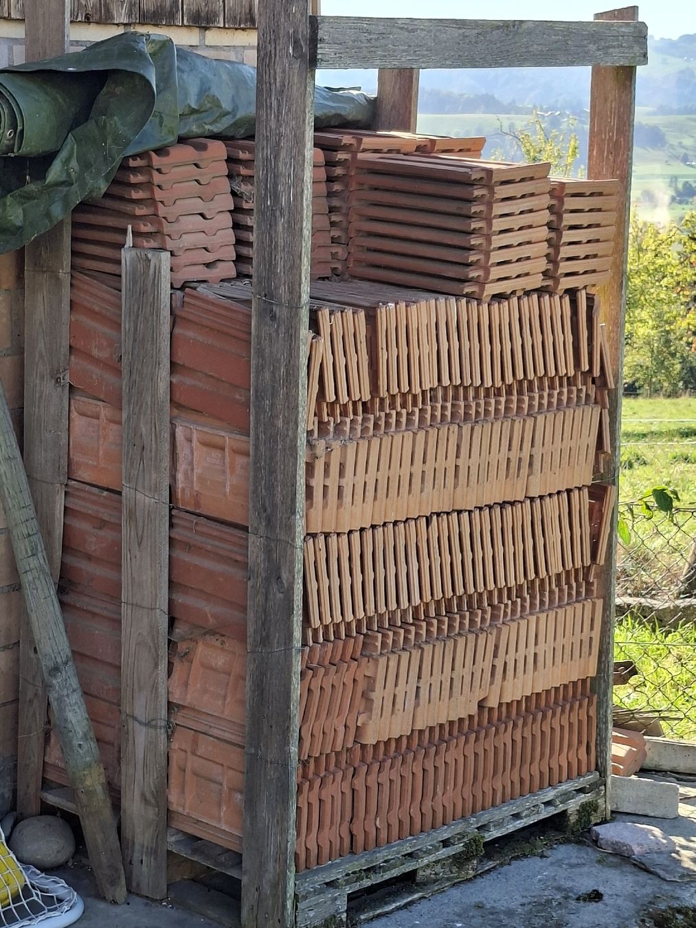 Pierres & tuiles: dachziegel – Neuf (Voir description) à Sigigen par Arnika011