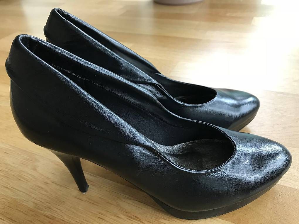 Chaussures femmes: Buffalo Damen Leder Schuhe Gr. 39 – D'occasion à Bern par tam_vv72
