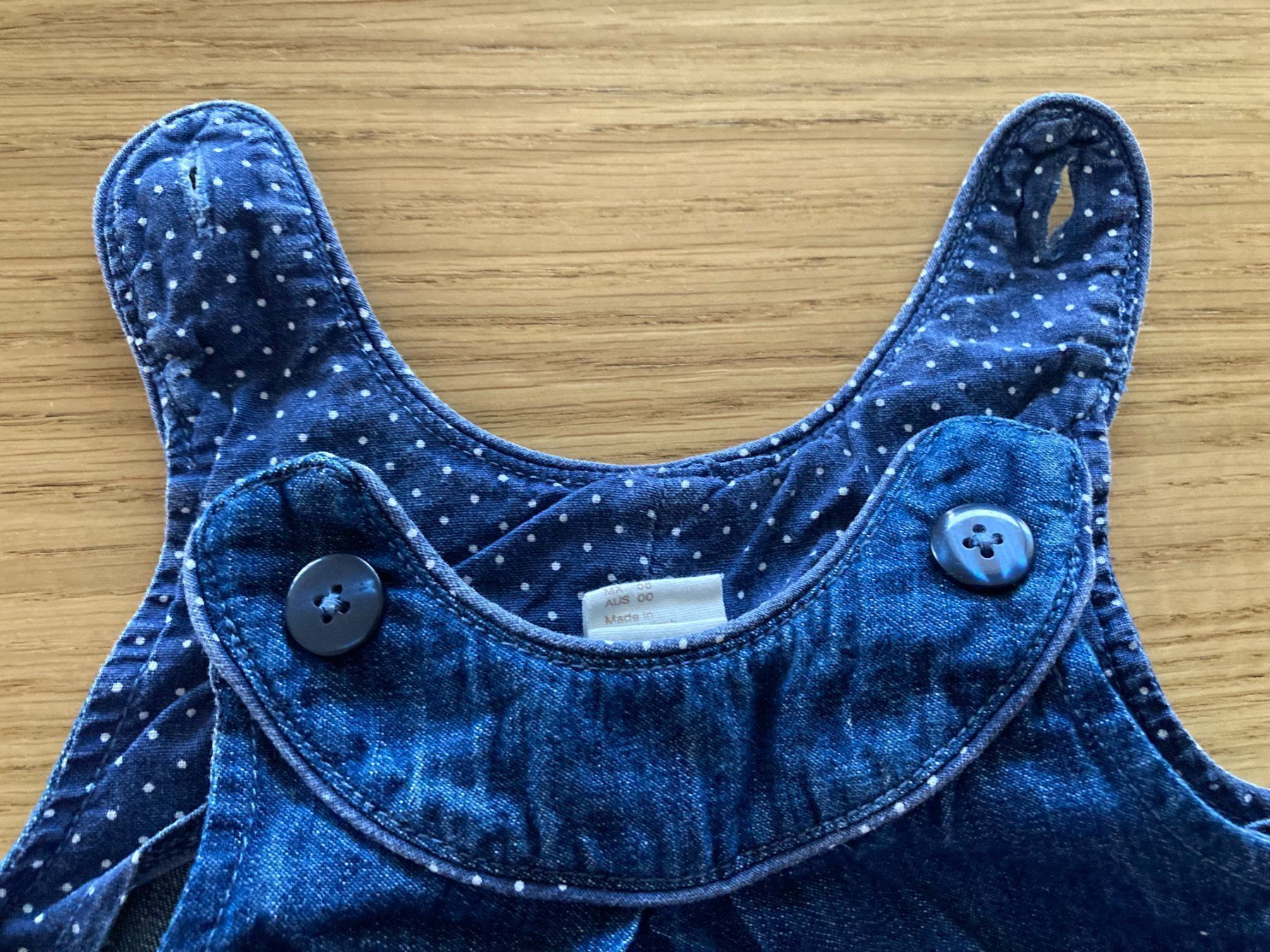 Vestiti & Gonne: Jeanskleid mit Trägern – Usato da Muttenz venduto da Juvenile33 2