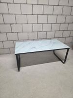 Couchtisch 105x55x32 cm aus weißem Glas in Marmoroptik