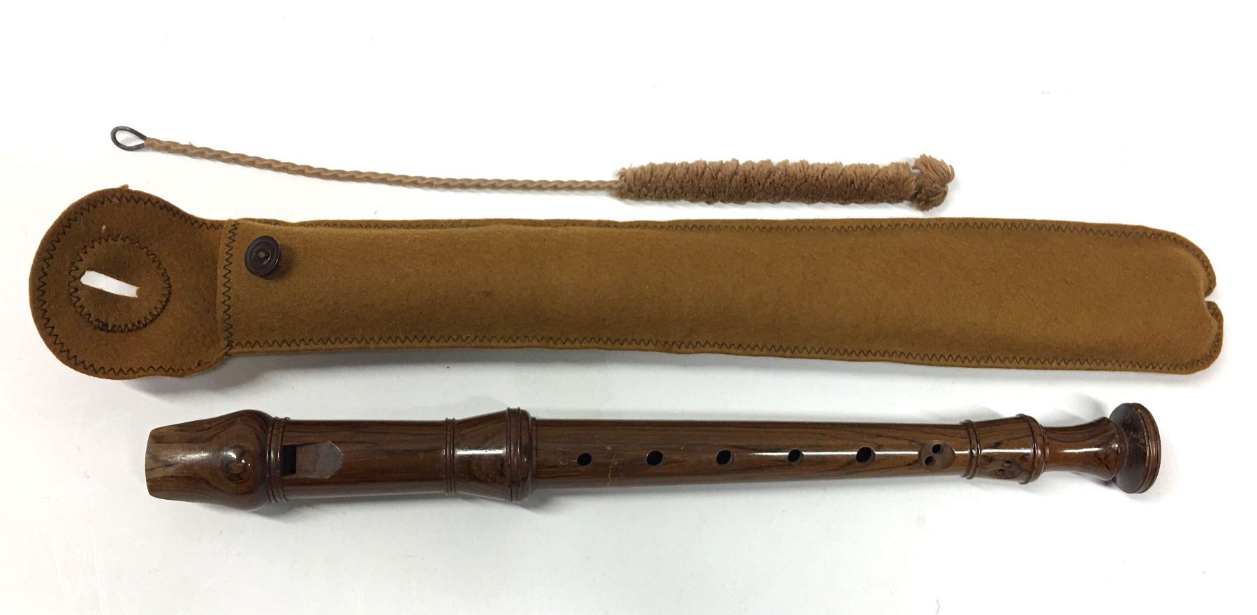 Strumenti musicali: Holzblockflöte mit Etui & Wischer, KÜNG – Usato da Olten venduto da ELHANDEL