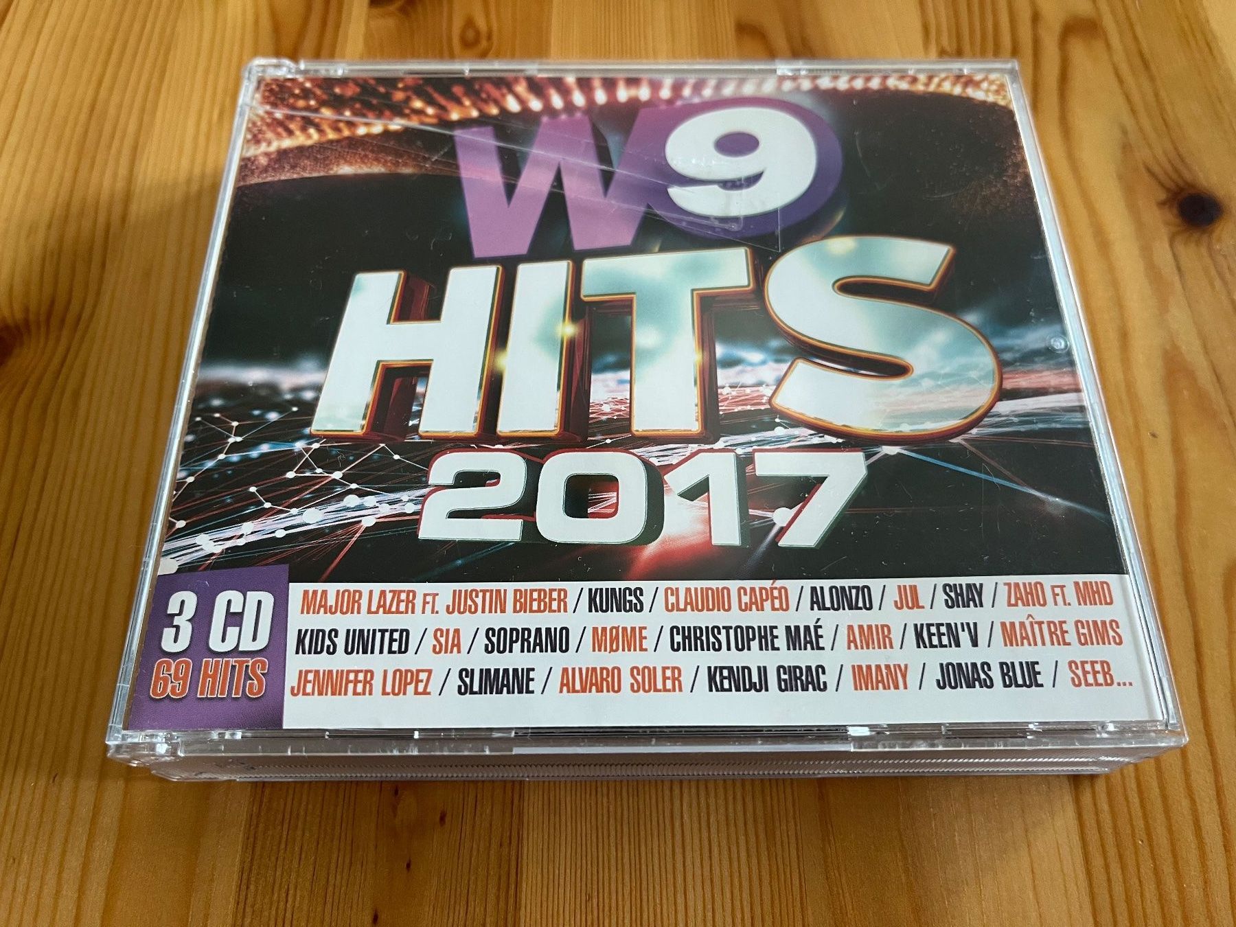 CD: W9 Hits 2017 - 3 CDs – Usato da Zürich venduto da Gurkis