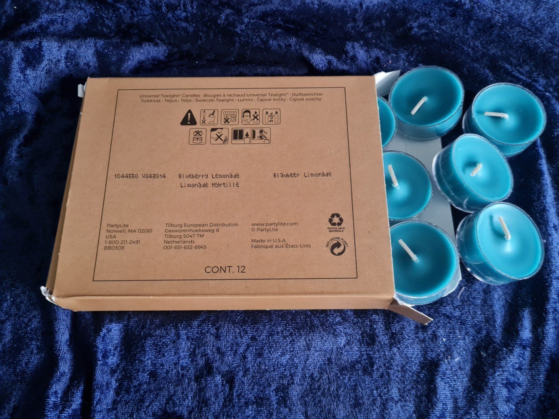 Partylite Candele: PartyLite - 12 Teelichter Blaubeer-Limonade – Nuovo e nell'imballaggio originale da Othmarsingen venduto da Kleibai