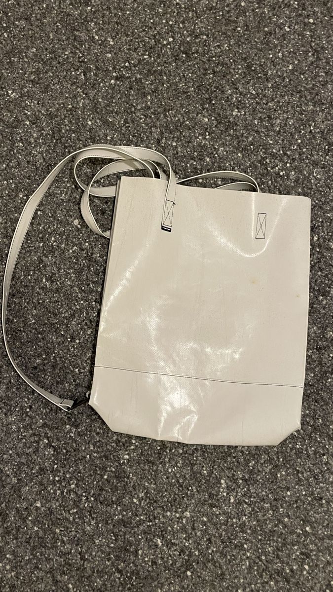 Freitag Borse da donna: Freitag Maurice F261 / grau uni – Usato da Wallenwil venduto da Pm2000