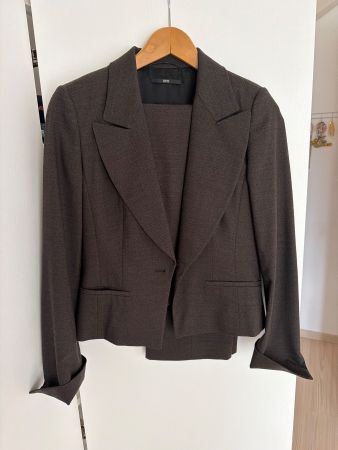 BOSS Anzug Damen braun Grösse 36 guter Zustand
