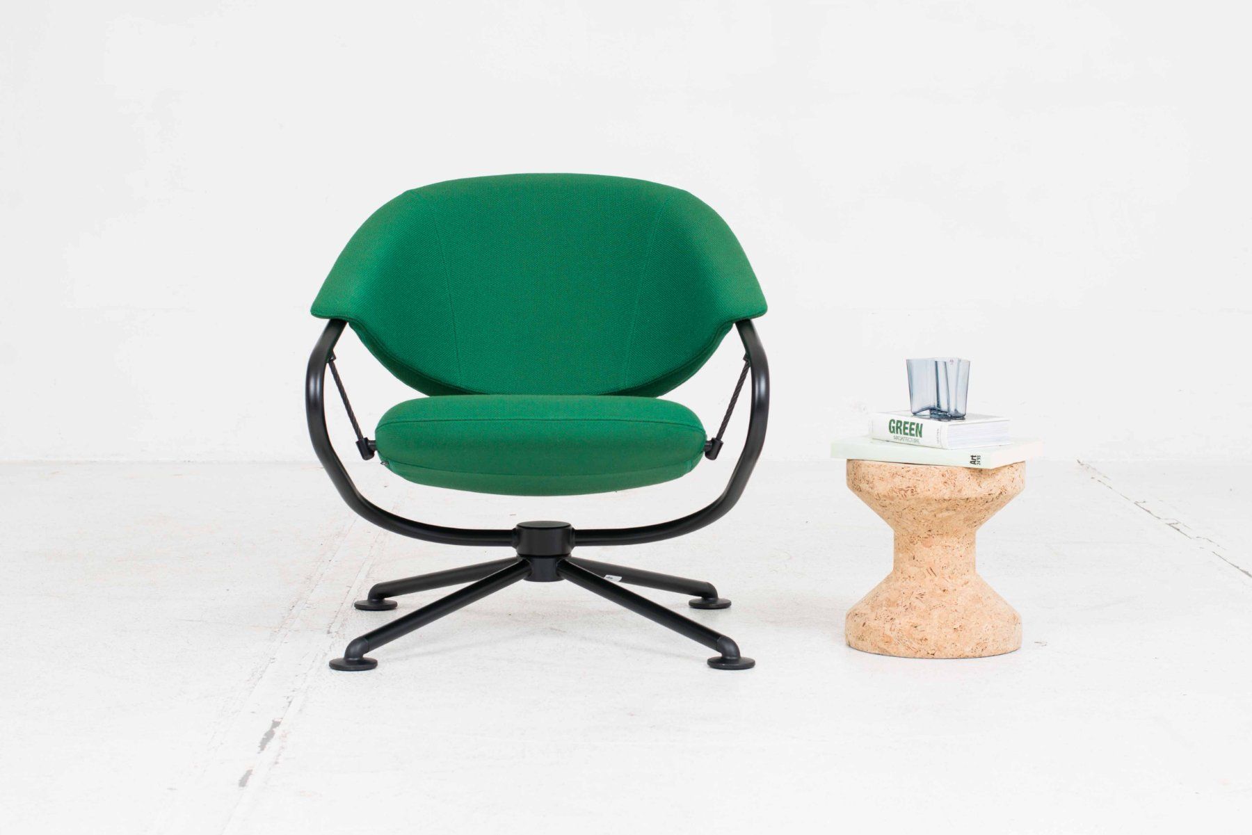 Vitra Poltrone: Vitra Citizen Lowback Sessel von Konstantin Grcic – Usato da Zürich venduto da STUZH38 1