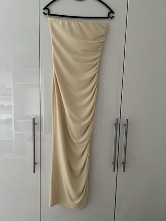Buttergelbes Kleid von Zara