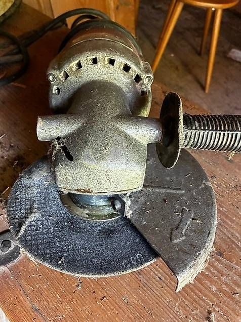 Tous les outils: Meuleuse disqueuse d'angle gros diamètre – D'occasion à Sciernes-d'Albeuve par sie_7crb 4