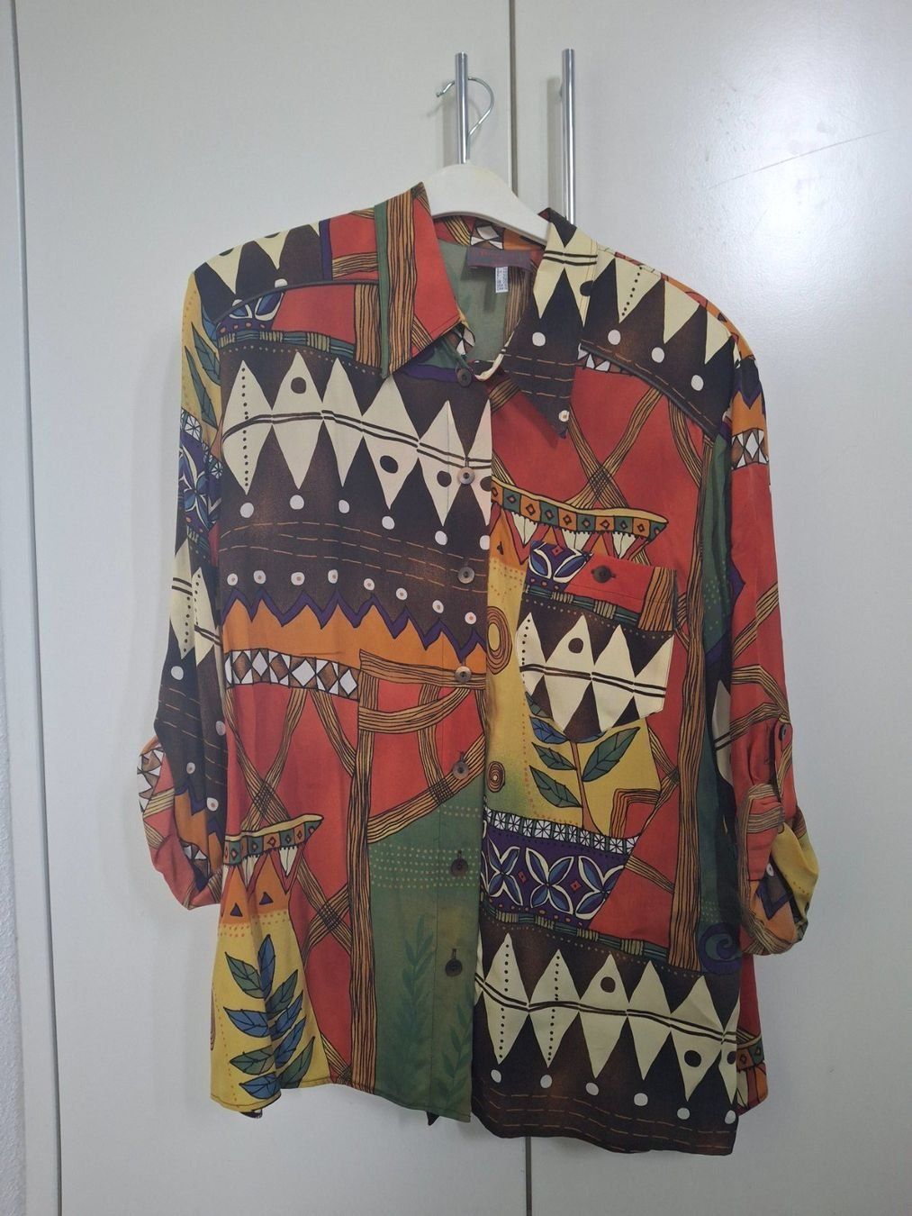 Blusen: Bluse "Sempre Piu" Gr. 46, Top Zustand – Gebraucht aus WALTERSWIL SO von thb_ybm8