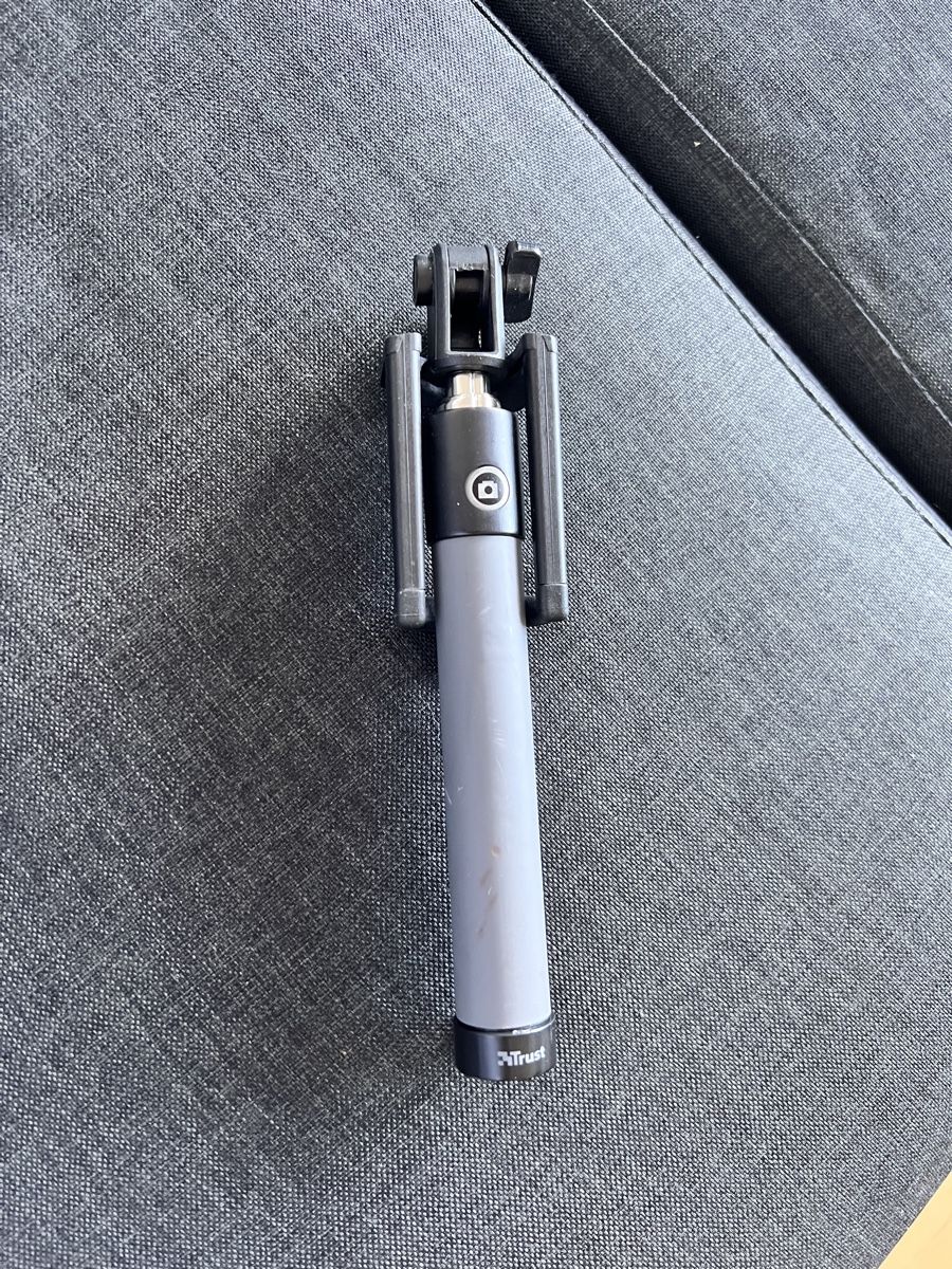 Treppiedi & Teste: Selfie Stick Stativ Handyhalterung Trust – Nuovo (secondo la descrizione) da Altendorf venduto da TISPA.SHOP