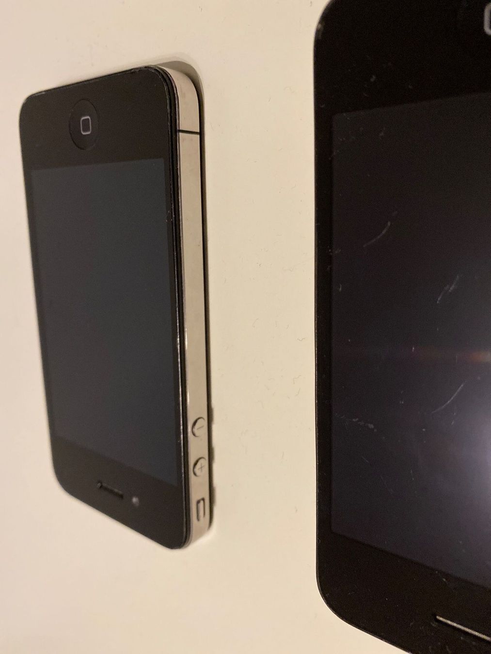 Apple Portables: 2 x Iphone 4 – D'occasion à Kriens par saleworld 6