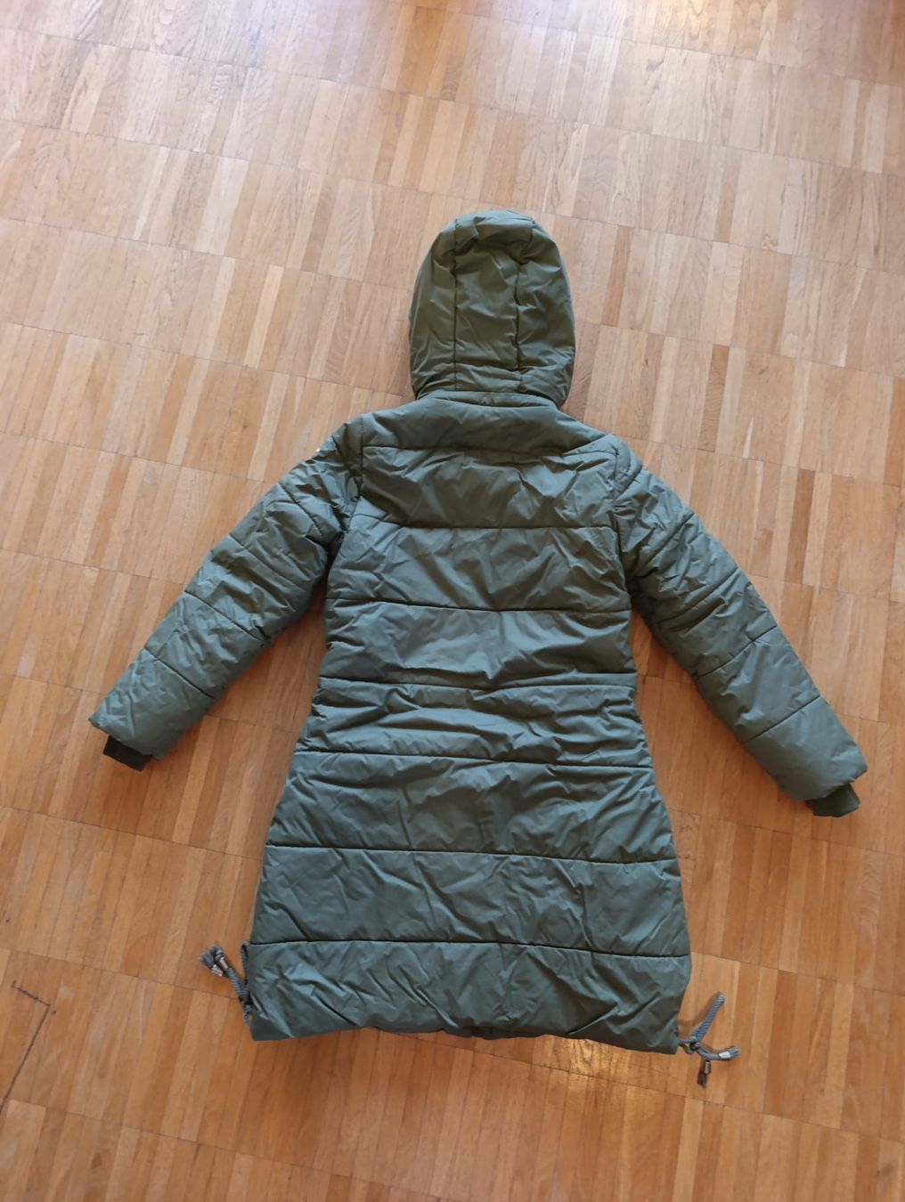 Cappotti: Mädchen Winter Mantel Gr. 134-140 – Usato da Zürich venduto da VorlonShadow 1
