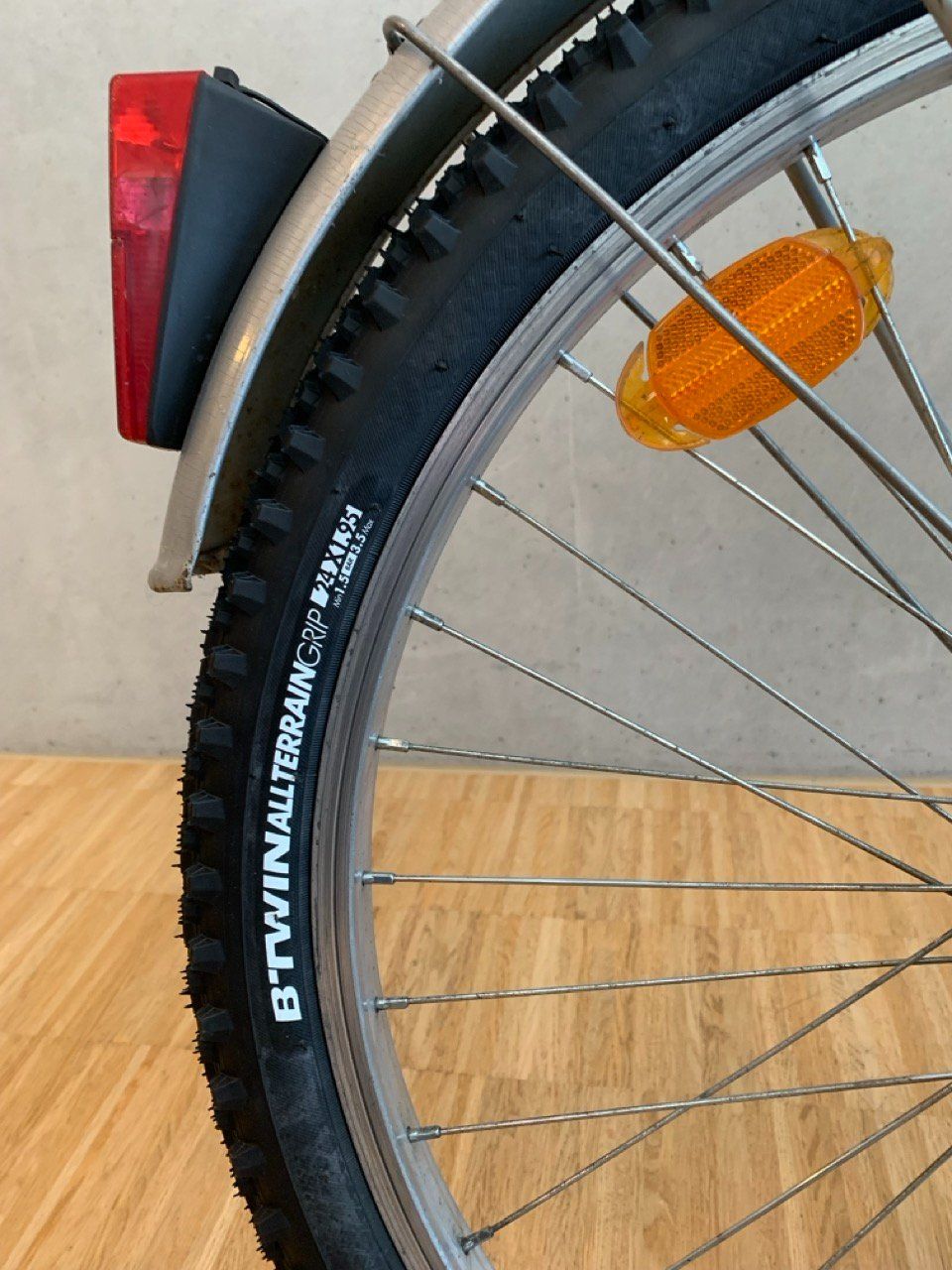 Vélos: Vélo 24 pouces – D'occasion à Meyrin par Magoua 4