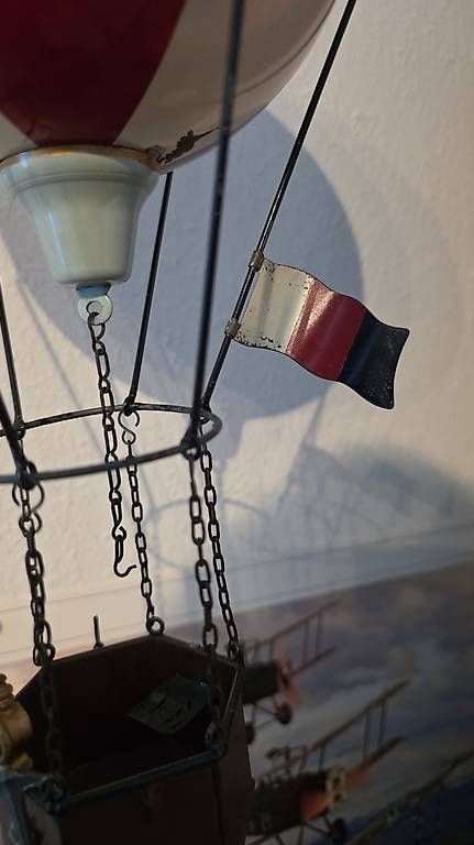 Statuette: Heissluftballon im Retro stil  . – Usato da Ettingen venduto da 1964erNachtzugfahrer 3
