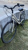 Gepflegtes Damenvelo "Nolanda", Beige, Top Zustand!