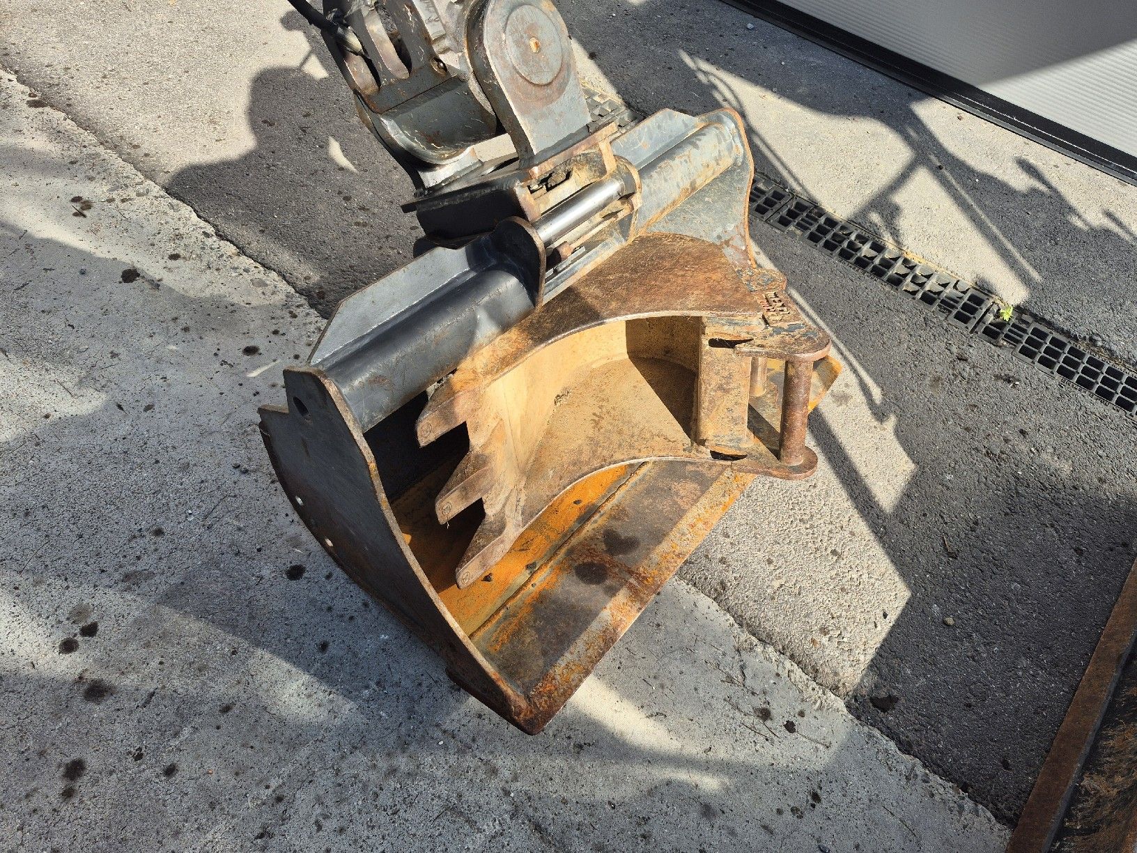Escavatori: Bagger mit Hydr. Seilwinde wie neu – Usato da Flumserberg Bergh venduto da jblsrx01 6