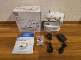 Easy Home Nähmaschine Mini, weiss, mit Zubehör, guter Zustan