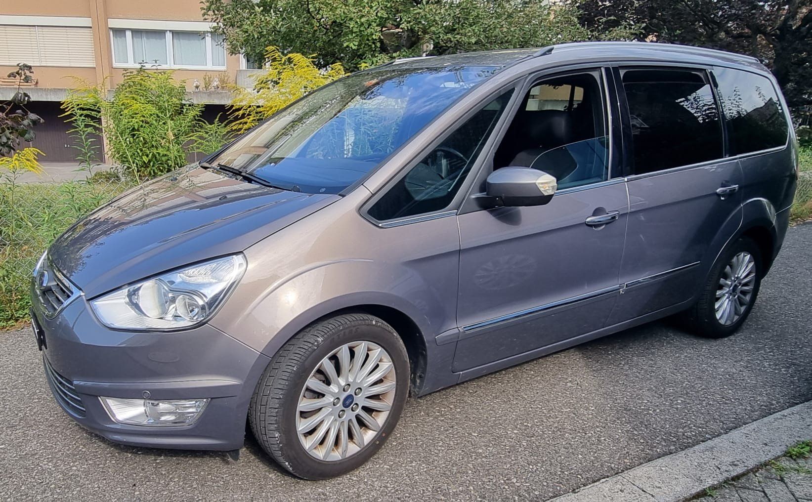Ford Autos: Ford Galaxy 2.0 TDCI Titanium – D'occasion à Thun par montidisopra