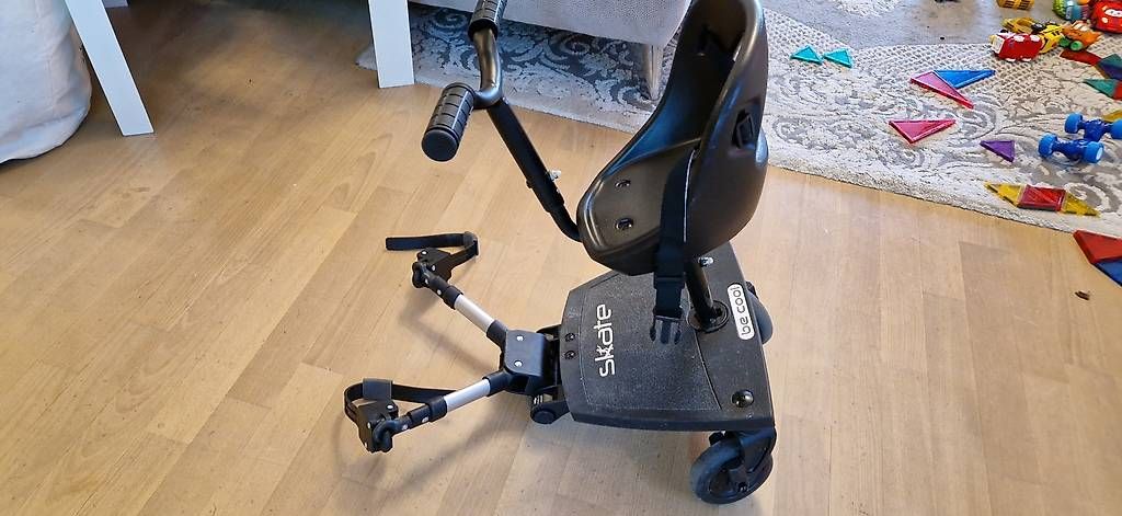 Accessori per carrozzine: Be Cool Skate Buggy Board mit Sitz – Usato da Rupperswil venduto da A.Behringer 1
