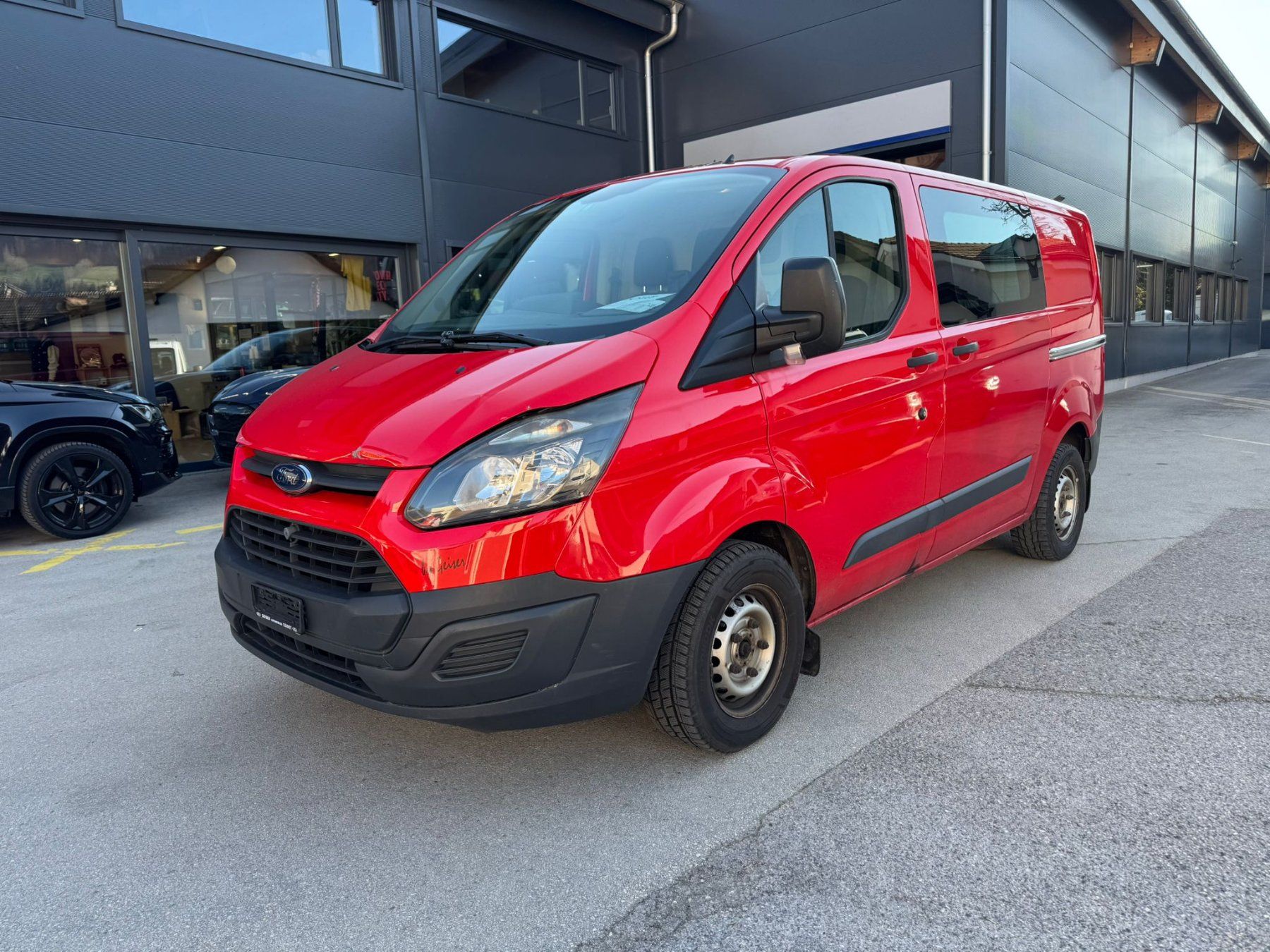 Ford Veicoli commerciali: Transit Custom 2.2lt 100cv – Usato da Couvet venduto da Geiser-Automobiles