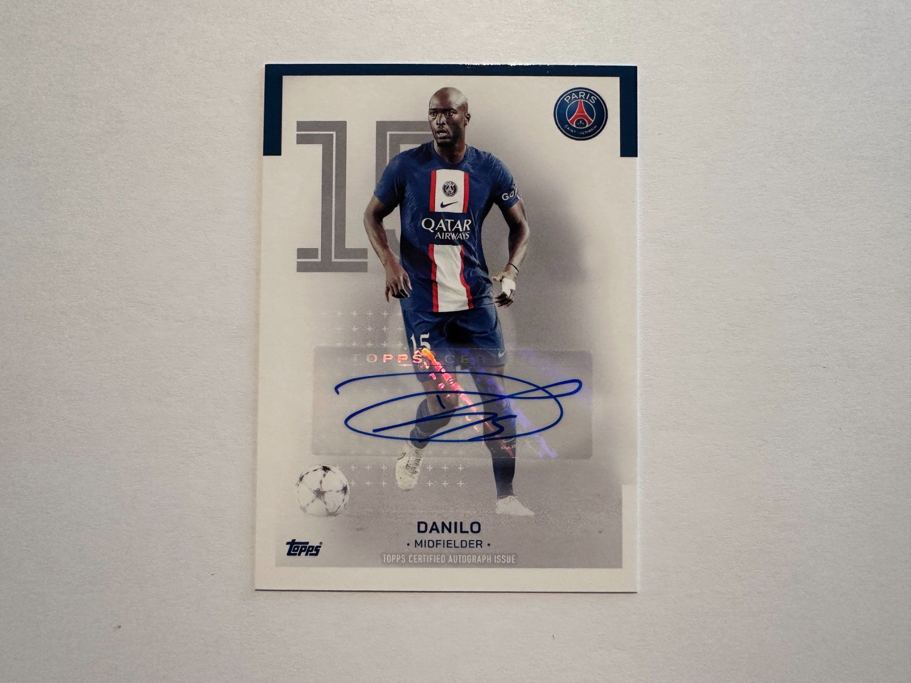 Topps Carte collezionabili: Danilo 2022 Topps PSG Team Set Autograph – Usato da Hagendorn venduto da Pokecollectorch 1