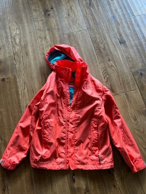 Sherpa Jacken & Mäntel: Regenjacke – Gebraucht aus Thierachern von nicolepulfer