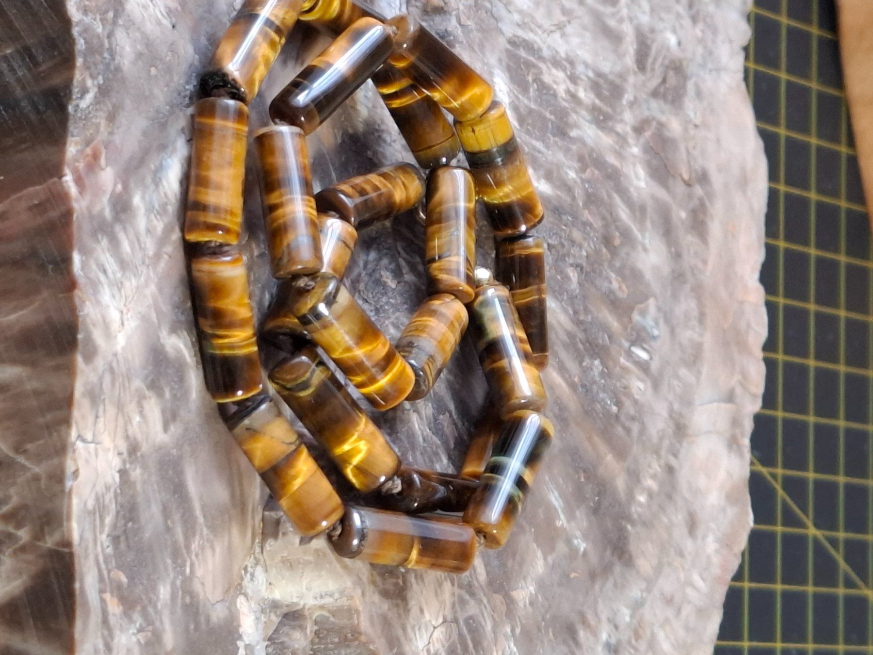 Catenine: Kette Tigerauge – Usato da Zwieselberg venduto da Halifaxmendusli 9