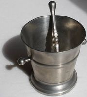 Antiker Mörser mit Stößel ca 1930