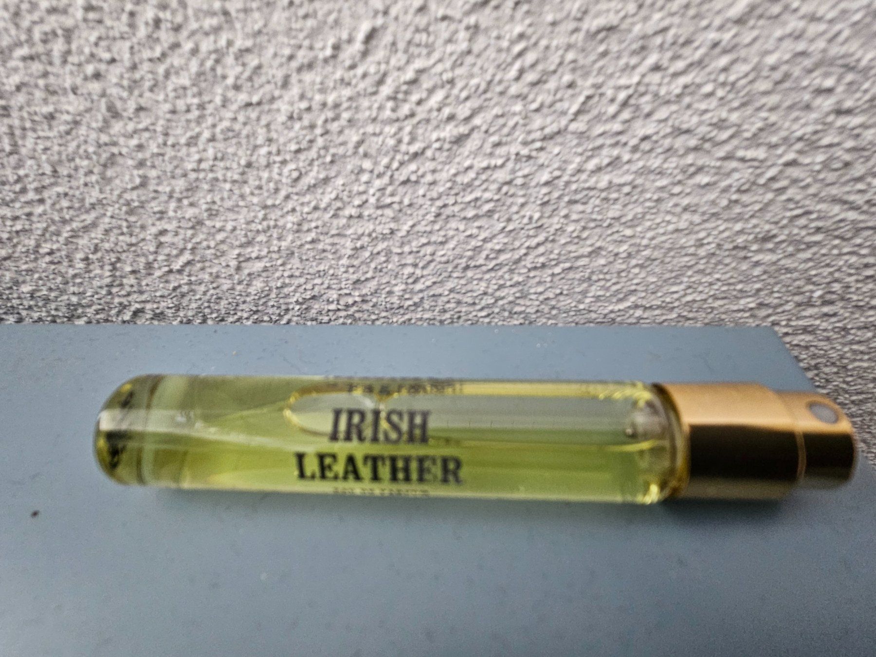 Profumi & Eau de Toilette: Nemo Paris - Irish Leather Neu 10 ml – Nuovo (secondo la descrizione) da Hitzkirch venduto da badules 1