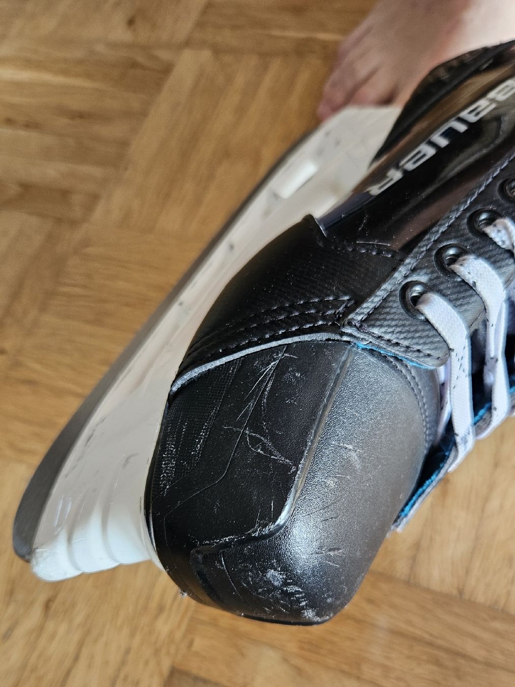 Bauer Pattini da ghiaccio: Eishockeyschlittschuhe Bauer X Grosse 9 D – Usato da Uttigen venduto da Mb10001 3