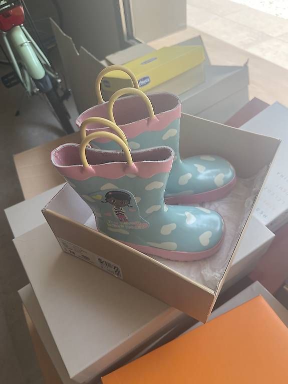 Schuhe für Mädchen: stivaletti pioggia – Gebraucht aus Lugano von naz_zkg8 1