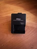Nikon Batterieladegerät MH-24 gebraucht