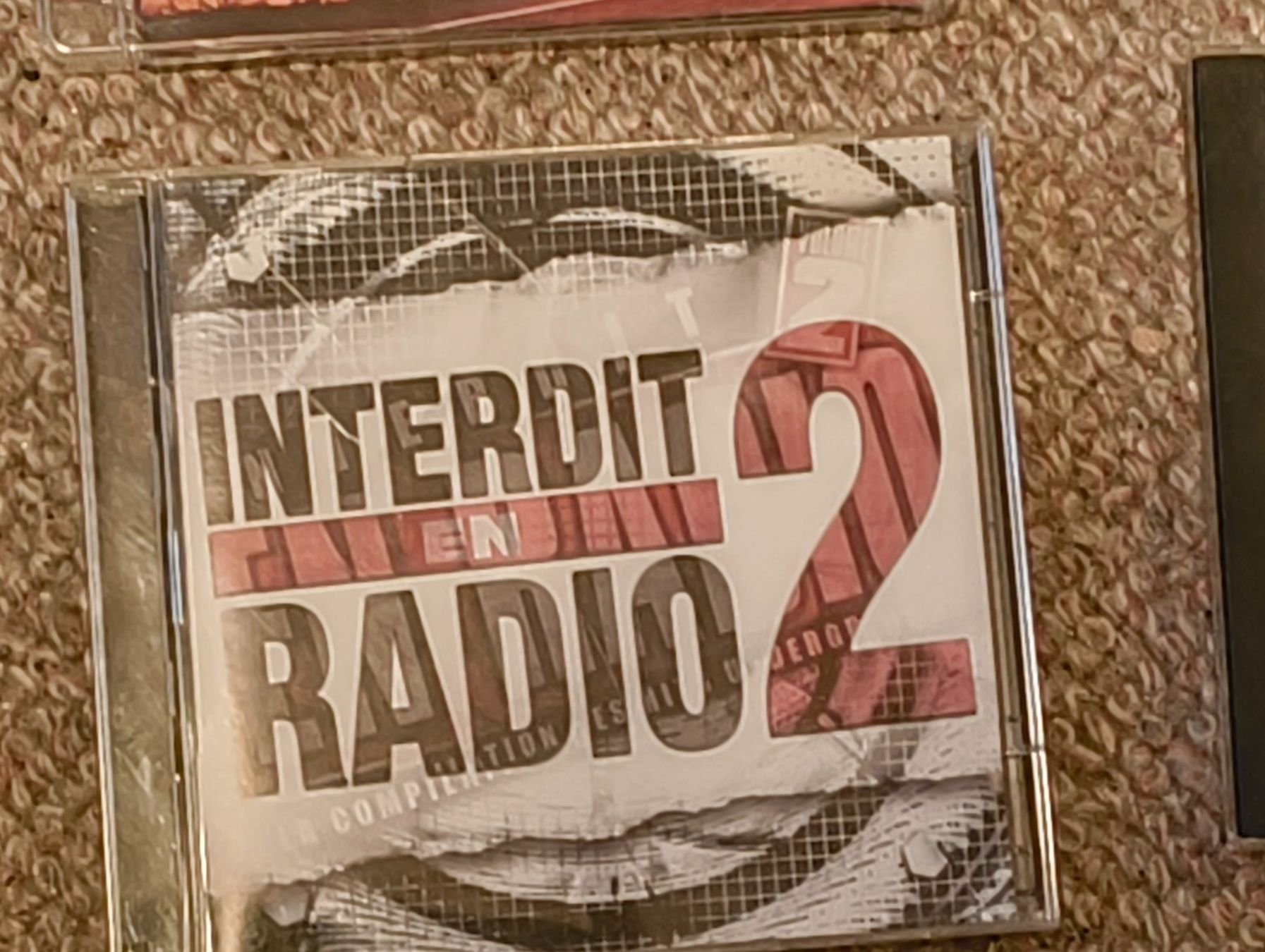 CD: Interdit en radio 2 – Usato da Fribourg venduto da kru_fn65