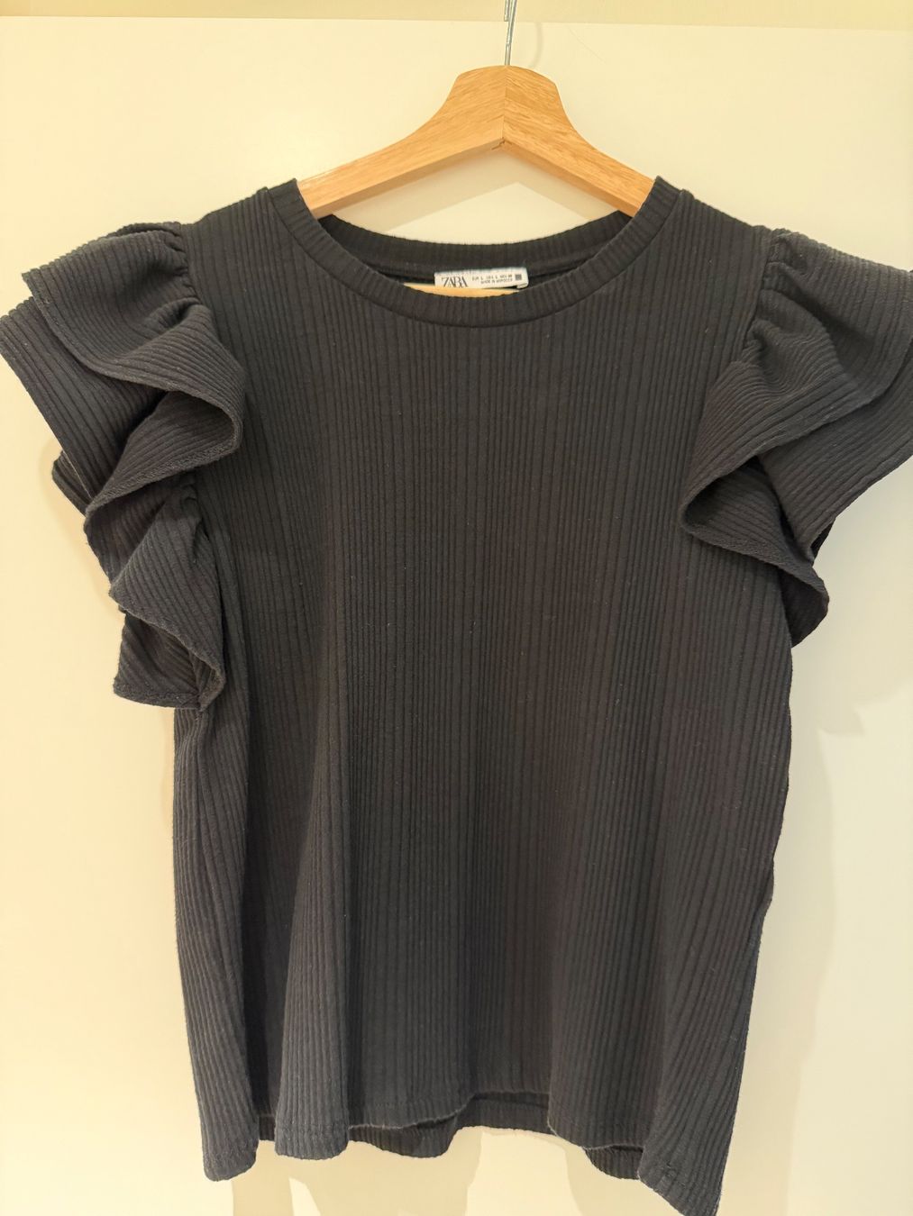 Zara Top: Zara Top – Usato da Uzwil venduto da Nina21220