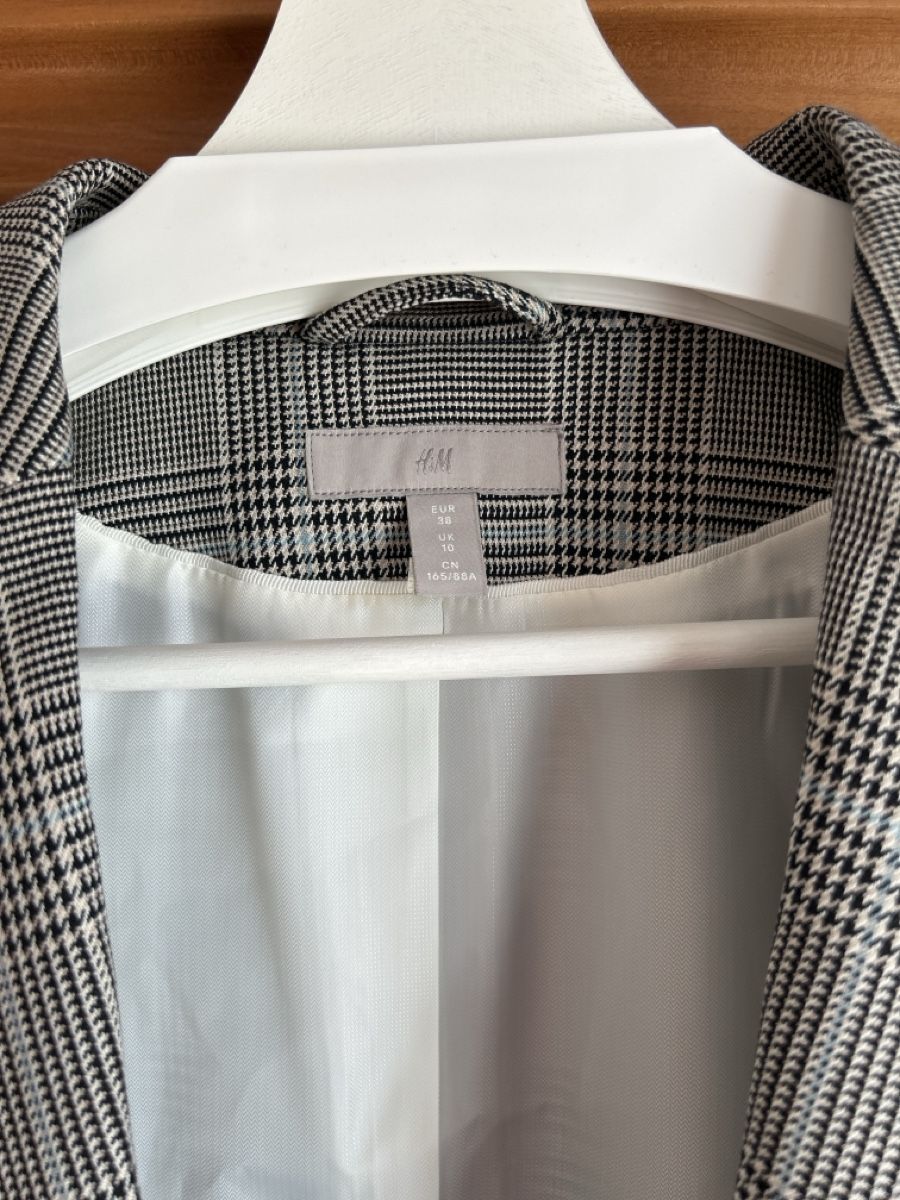 H&M Ensembles & Tailleurs: Anzug 36/38 – D'occasion à Adlikon b. Regensdorf par Huegeler 1