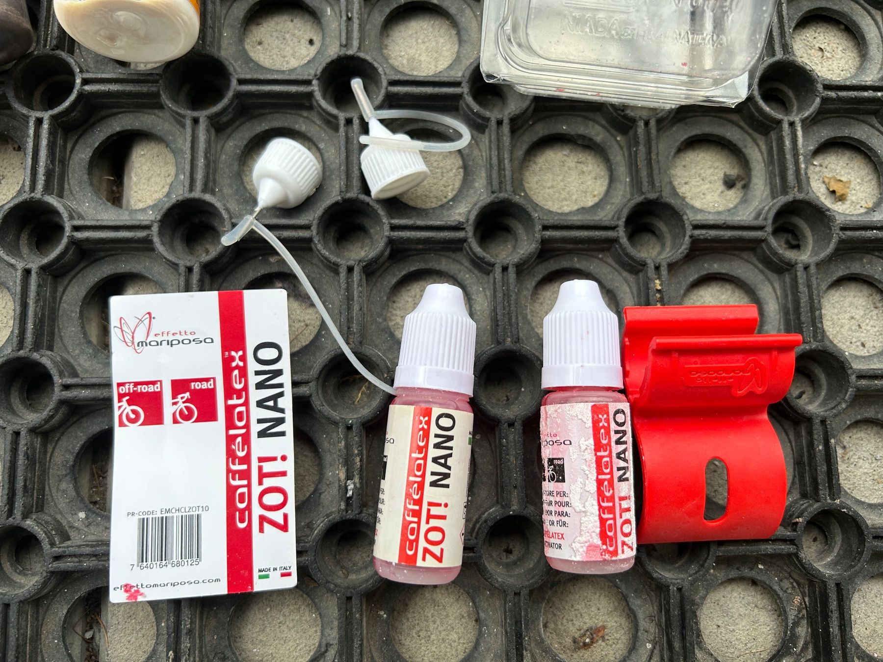 Pezzi di ricambio: Dichtmilch Tufo, Caffelatex – Usato da Zürich venduto da rbrb 3