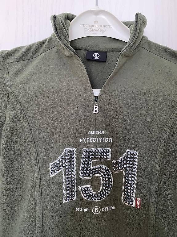 T-shirt: Bogner Damen Skishirt – Usato da Rüschlikon venduto da Sanna06 2