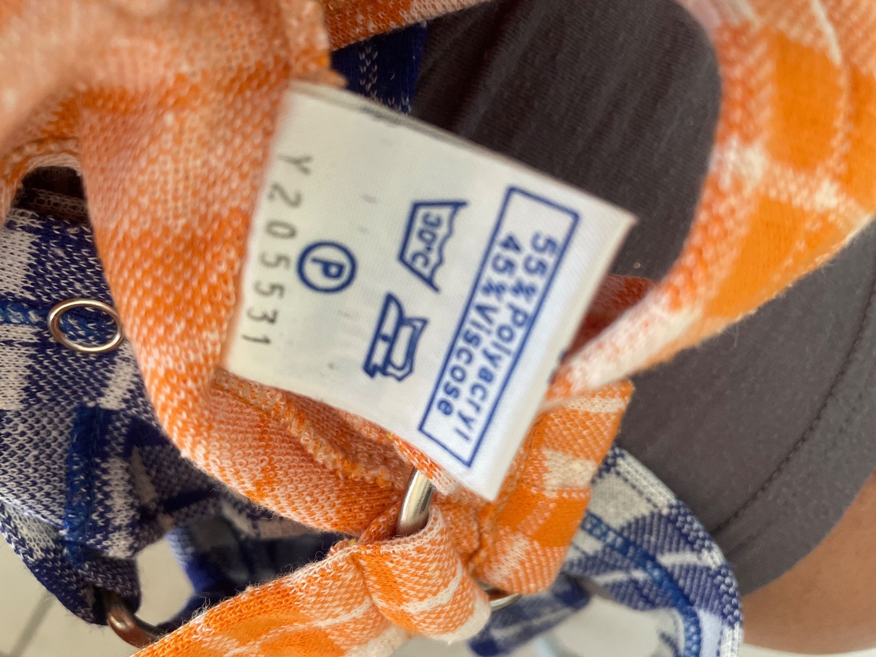 Pantaloni: 2 karierte Latzshorts Gr.92 – Usato da Obergerlafingen venduto da cabo4 3