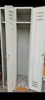 Vintage Metallspind, Garderobenschrank, Werkstatt-Look