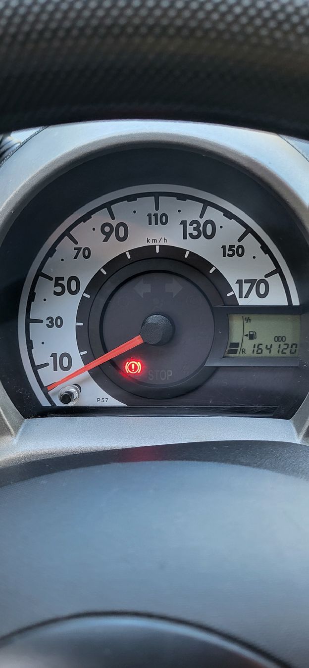 Citroën Automobili: Citroen C1 Expertise – Usato da Denges venduto da inox--2 8