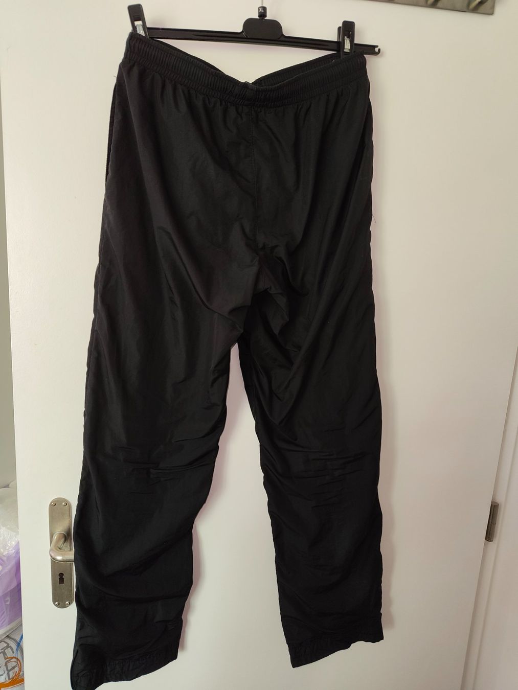 Pantaloni: Pantalon Australian Noir – Usato da Plan-les-Ouates venduto da DALBAC 2