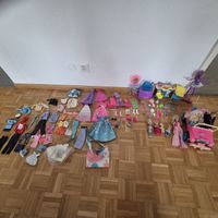 Barbie und sonst  Zubehör Konvolut gemischt guter Zustand