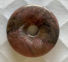 Rhodonit Pi Scheibe (Donut), D: 40mm, Top Stein