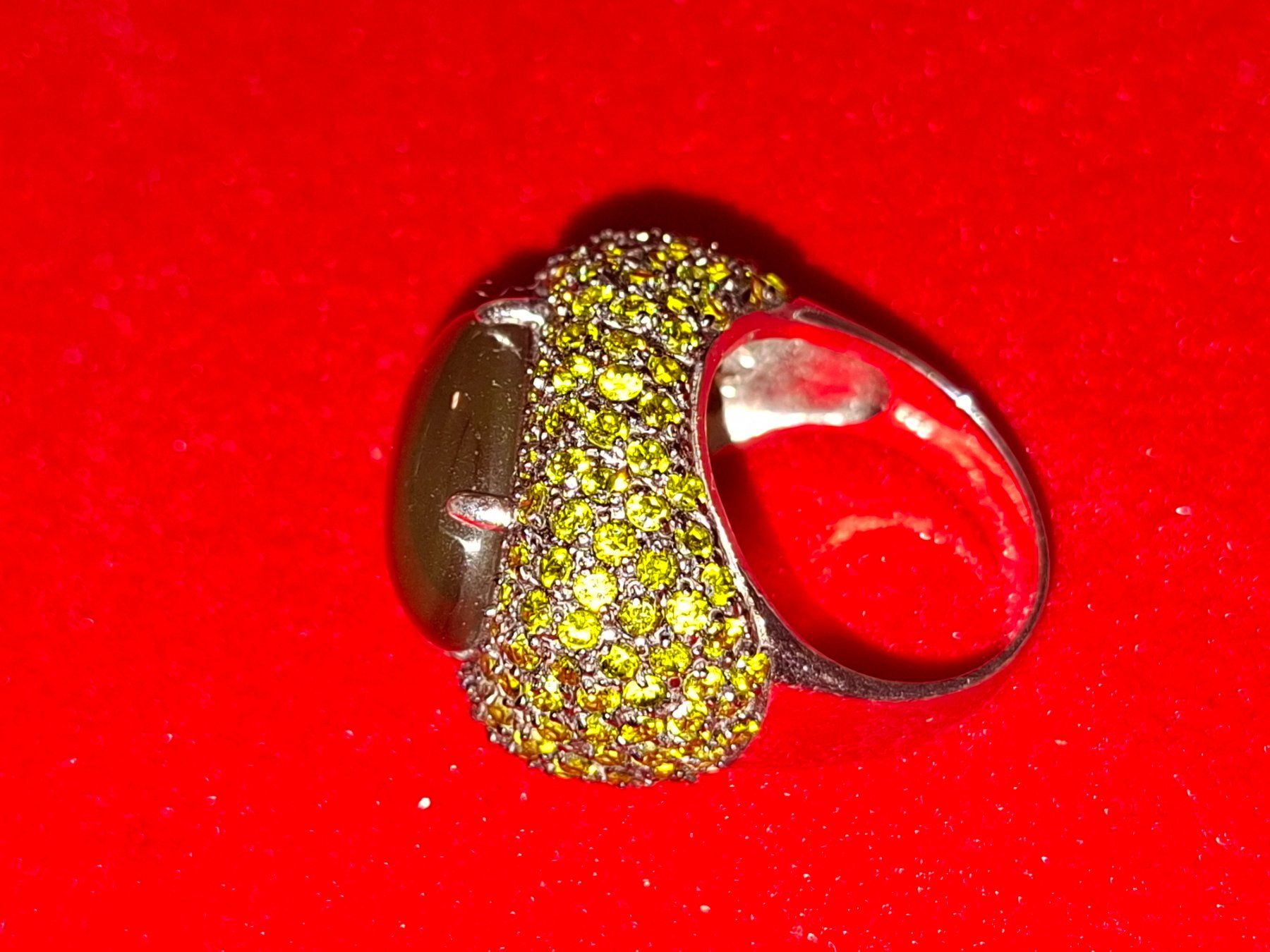 Anelli: Extravaganter Ring mit grosse Olivgrüne Stein, Grösse 57 – Usato da Schaffhausen venduto da meteor7 2