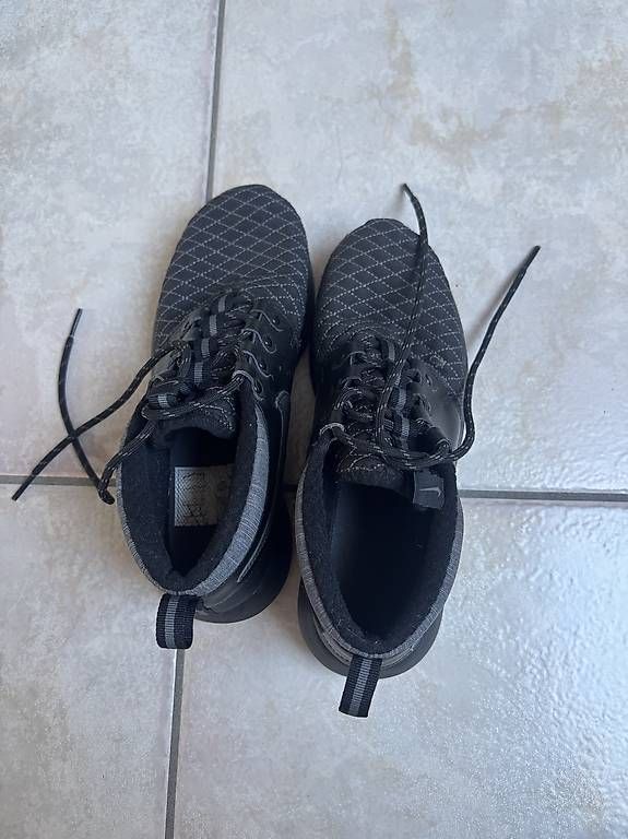 Scarpe da uomo: Schwarze Nike Schuhe – Nuovo e nell'imballaggio originale da Seengen venduto da sam_62rc 2
