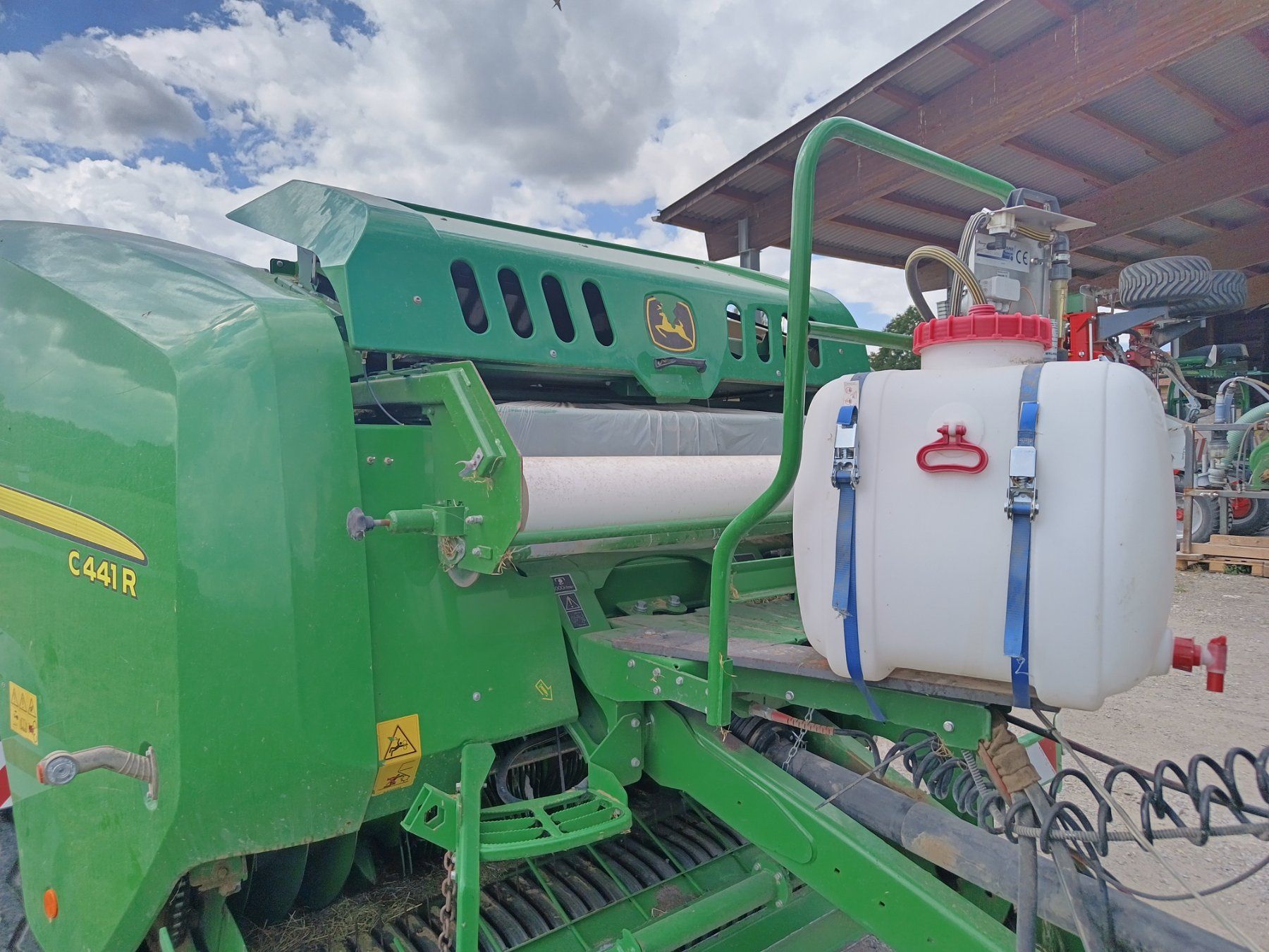 Traktoren: John Deere 441R – Gebraucht aus Sulgen von ROSENHOF02 5