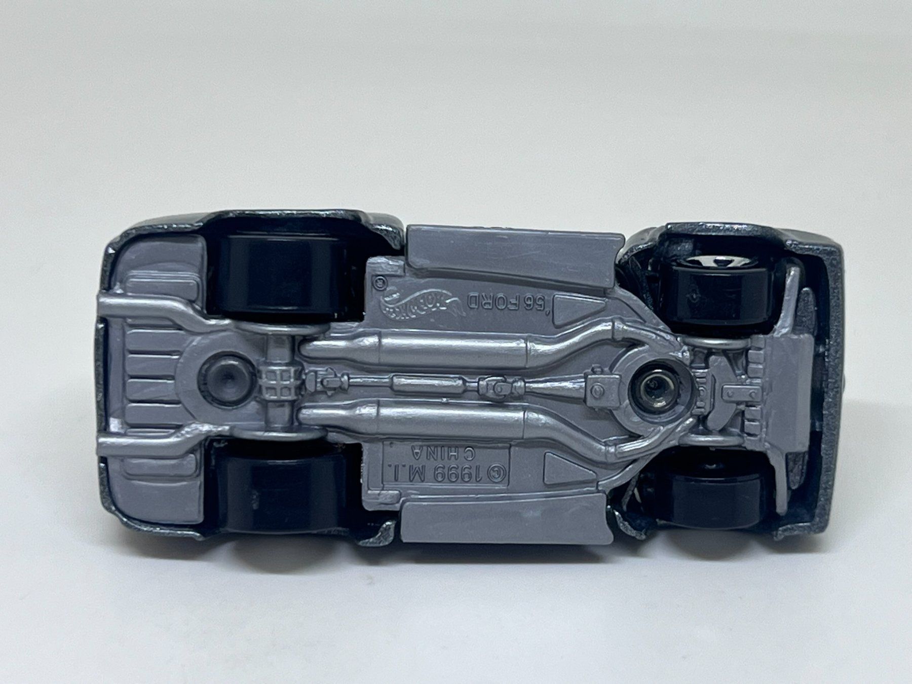 Hot Wheels Modellini d'auto: Hot Wheels '56 Ford – Nuovo (secondo la descrizione) da Wildegg venduto da LaaBoutique 3
