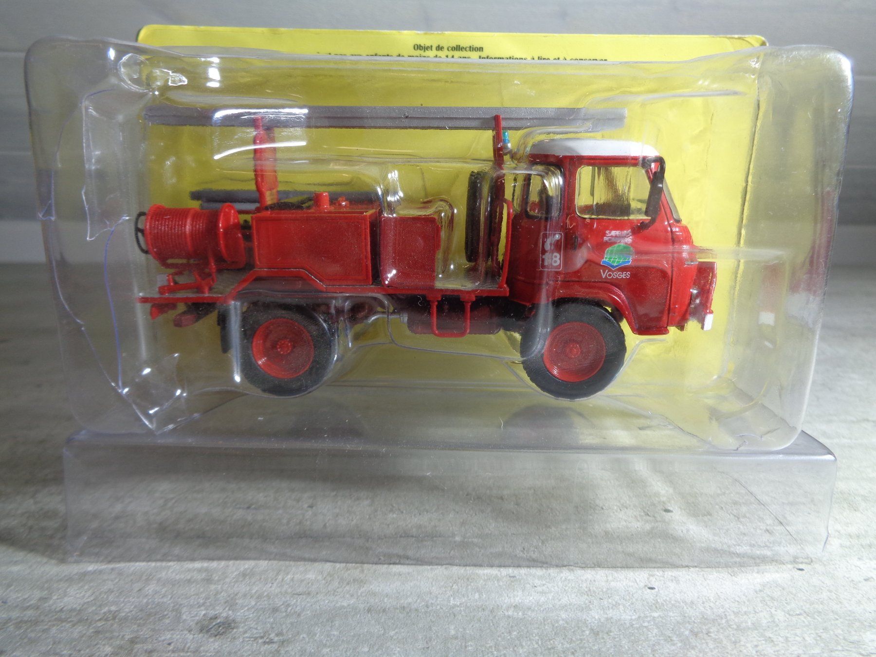 Kit di modellismo & Modellini statici: Hachette 1:43 Saviem TP3 Camion Pompier – Nuovo e nell'imballaggio originale da Reconvilier venduto da rallycar 1
